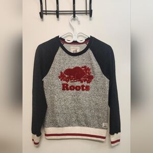 Roots Cabin Grey and Black Crew Neck Sweater with Red Roots Logo   size XS